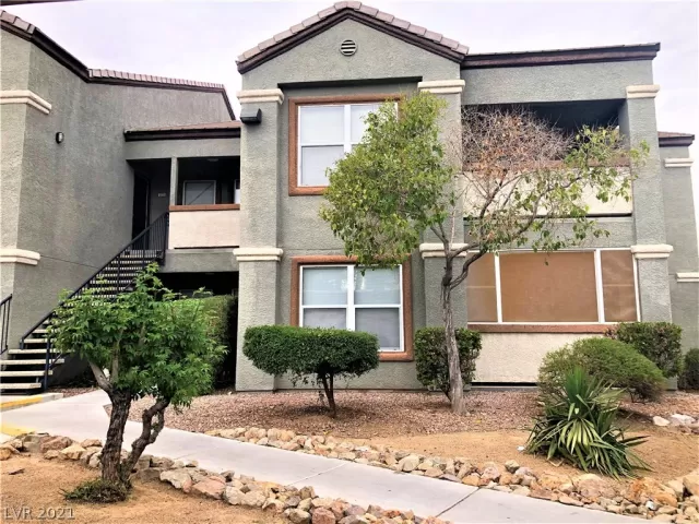 MLS: 2320603 Condo For Sale