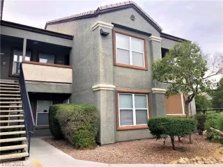 Photo #1: 2320603 Listing