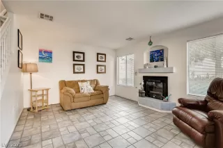 Photo #3: 2320617 Listing 