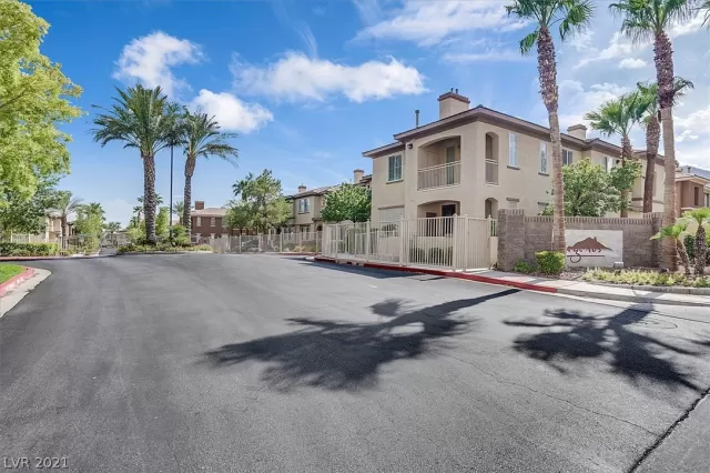 MLS: 2320656 Condo For Sale