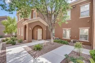 Photo #1: 2320656 Listing