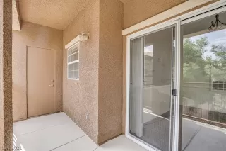 Photo #4: 2320656 Listing