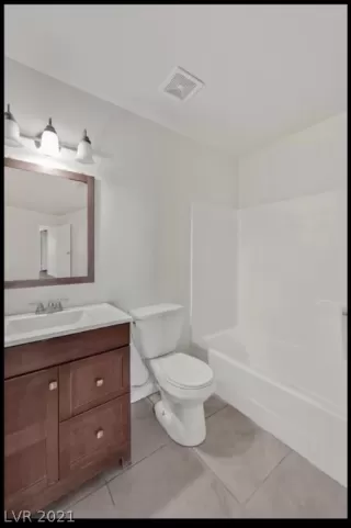 Photo #6: 2320662 Listing 