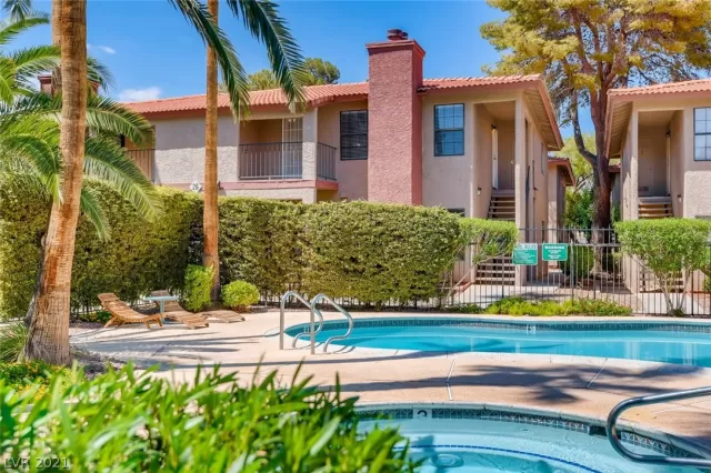 MLS: 2320666 Condo For Sale