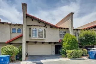 Photo #1: 2320701 Listing