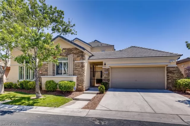 MLS: 2320708 Condo For Sale