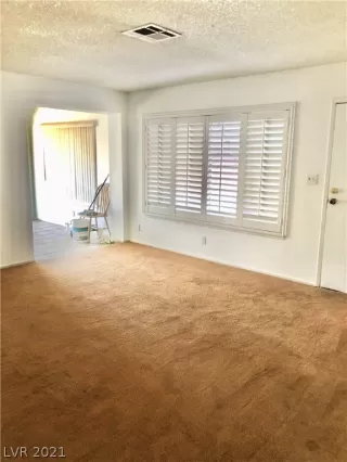 Photo #2: 2320741 Listing 