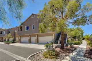 Photo #1: 2320828 Listing 