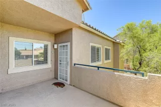 Photo #2: 2320828 Listing 