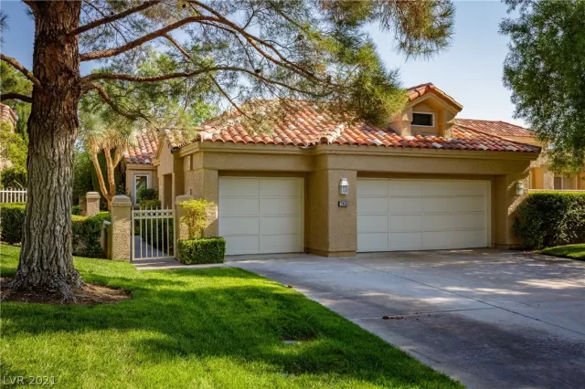 MLS: 2320844 Condo For Sale