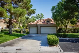 Photo #1: 2320844 Listing