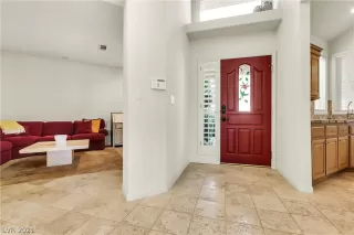 Photo #3: 2320844 Listing