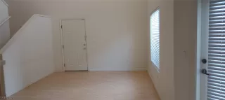 Photo #4: 2320875 Listing 