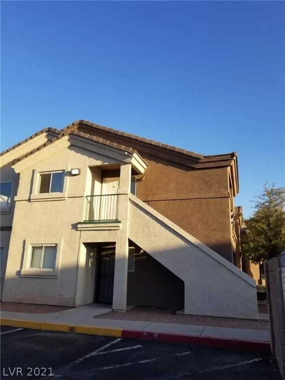 MLS: 2320947 Condo For Sale