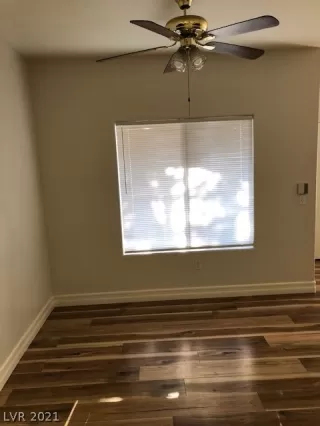 Photo #6: 2320962 Listing