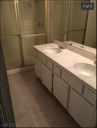 Photo #3: 2321013 Listing