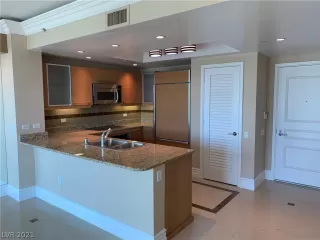 Photo #1: 2321019 Listing