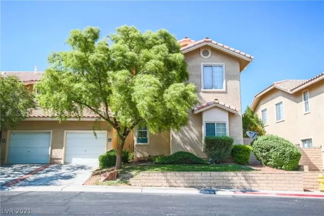 MLS: 2321069 Condo For Sale