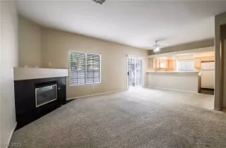 Photo #3: 2321069 Listing