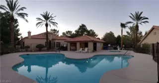 Photo #3: 2321074 Listing