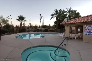 Photo #4: 2321074 Listing