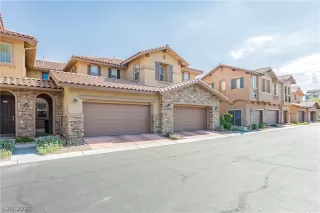 Photo #2: 2321081 Listing 