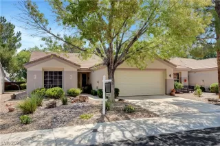 Photo #1: 2321157 Listing