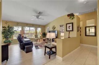 Photo #6: 2321157 Listing