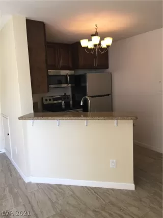 Photo #1: 2321161 Listing 