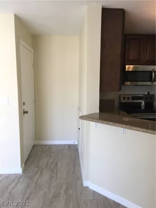 Photo #2: 2321161 Listing 