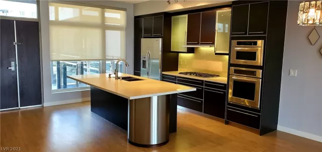 MLS: 2321185 Condo For Sale