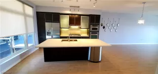 Photo #1: 2321185 Listing 