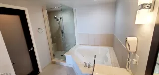 Photo #4: 2321185 Listing 