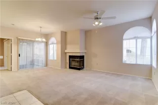 Photo #1: 2321187 Listing 