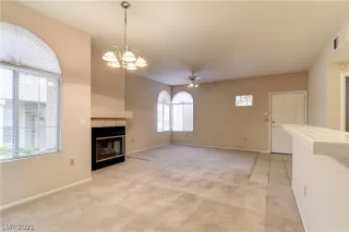 Photo #2: 2321187 Listing 