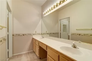 Photo #6: 2321187 Listing 