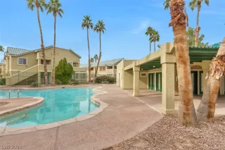 Photo #2: 2321205 Listing 