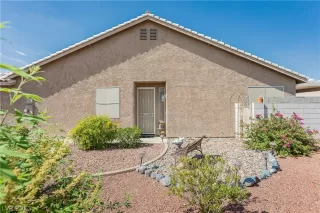 Photo #6: 2321215 Listing 