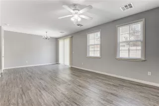 Photo #4: 2321218 Listing 