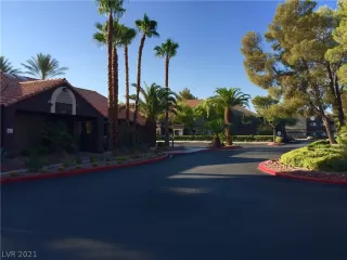 Photo #1: 2321282 Listing 