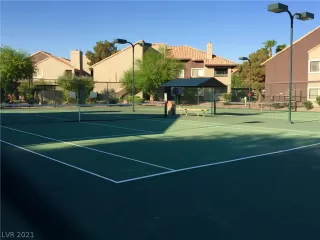 Photo #4: 2321282 Listing 