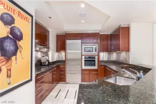 Photo #1: 2321302 Listing