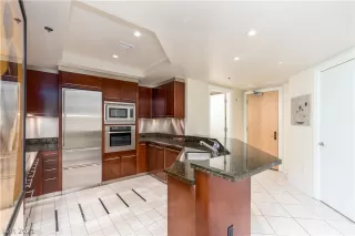 Photo #2: 2321302 Listing