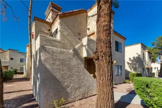 Photo #1: 2321306 Listing