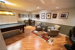 Photo #5: 2321315 Listing