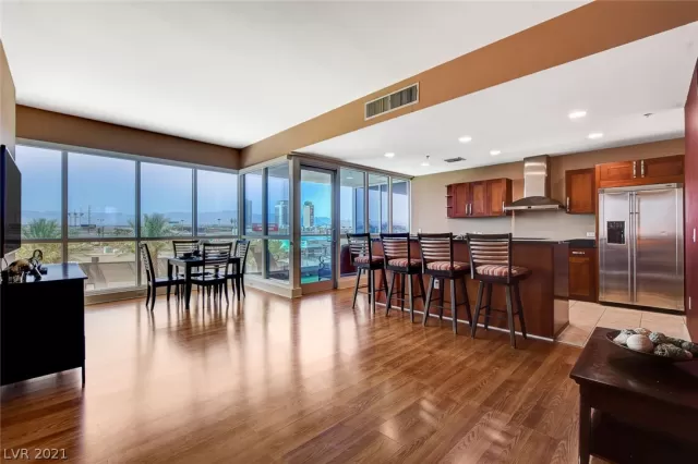 MLS: 2321321 Condo For Sale