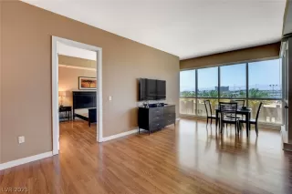 Photo #2: 2321321 Listing