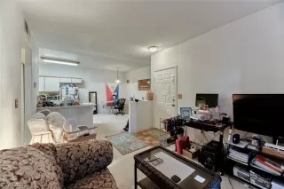 Photo #3: 2321328 Listing