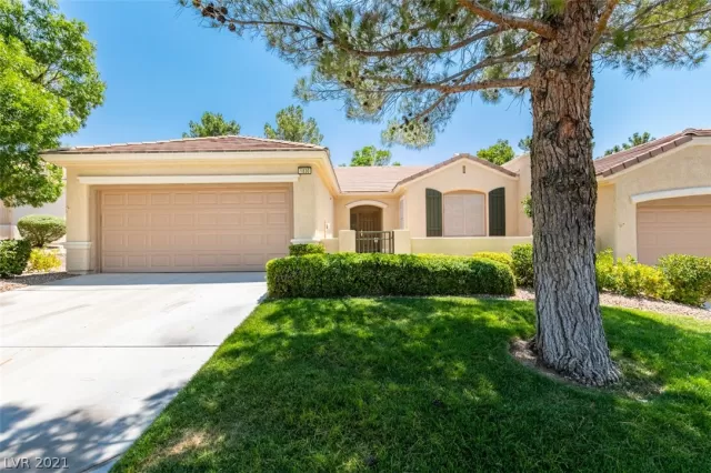 MLS: 2321354 Condo For Sale