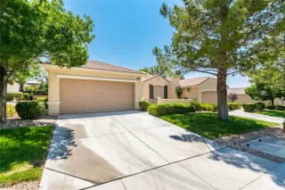 Photo #1: 2321354 Listing 